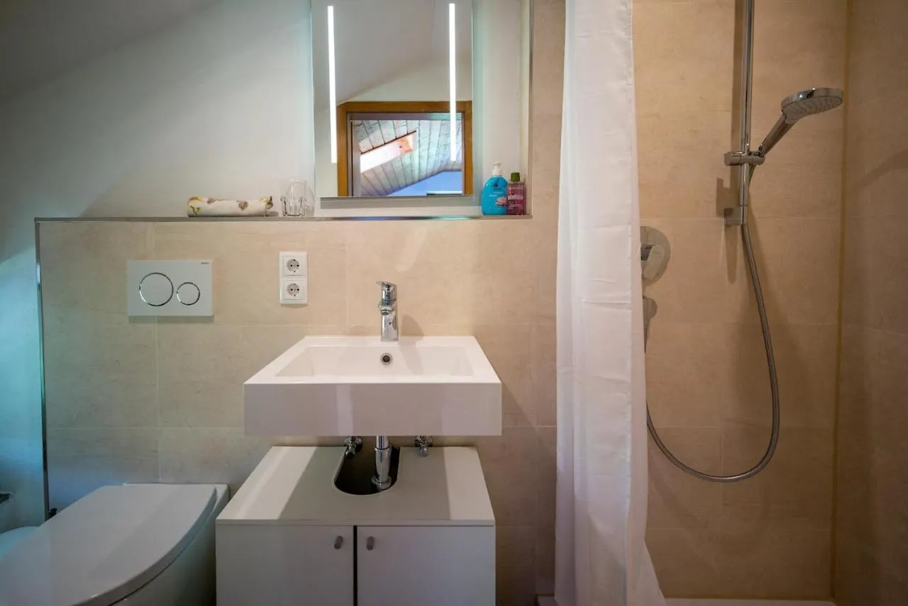 Ferienwohnung Hötzelsperger Prien 0*,